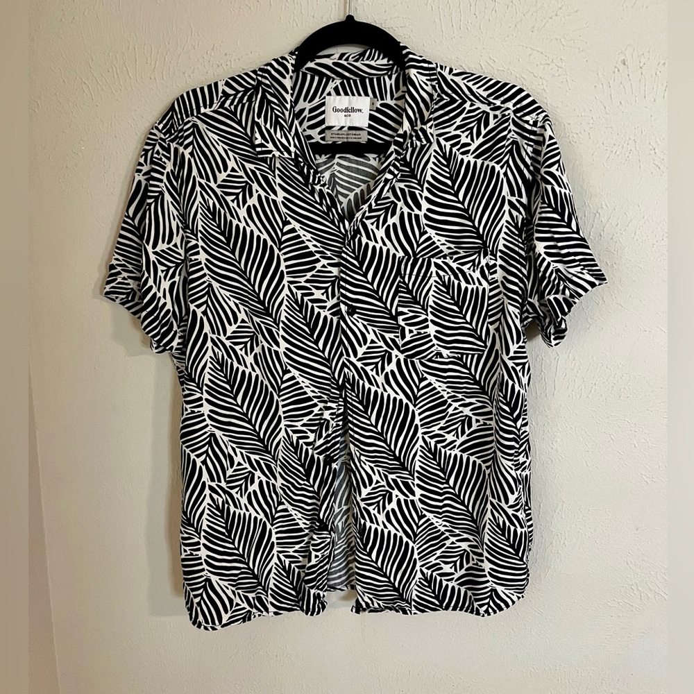 Goodfellow & Co Relaxed Patterned Short Sleeve Button Down